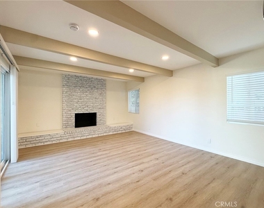 10172 Fern Avenue - Photo Thumbnail 16