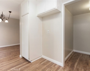 356 Mountain Court - Photo Thumbnail 10
