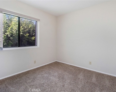 356 Mountain Court - Photo Thumbnail 15