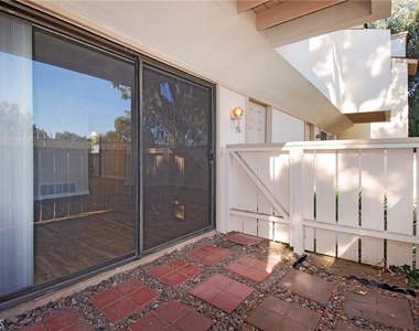 356 Mountain Court - Photo Thumbnail 3