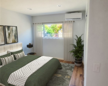 2532 Hauser - Photo Thumbnail 12