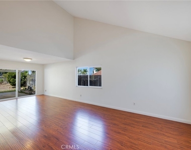 1604 Avenida Del Vista - Photo Thumbnail 12