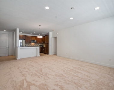 2349 Jefferson - Photo Thumbnail 9