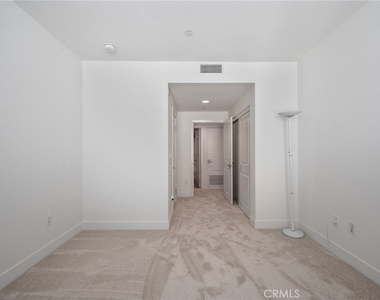 2349 Jefferson - Photo Thumbnail 15