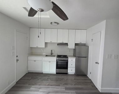 5928 Estelle Street - Photo Thumbnail 4