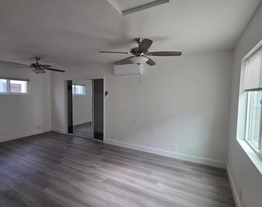 5928 Estelle Street - Photo Thumbnail 6