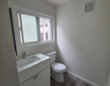 5928 Estelle Street - Photo Thumbnail 12