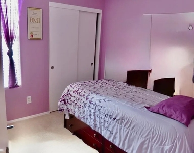 310 E Mccoy Lane - Photo Thumbnail 7