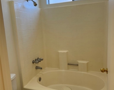 4520 Paseo Hermoso - Photo Thumbnail 16
