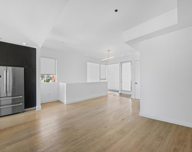 1345 Havenhurst - Photo Thumbnail 5