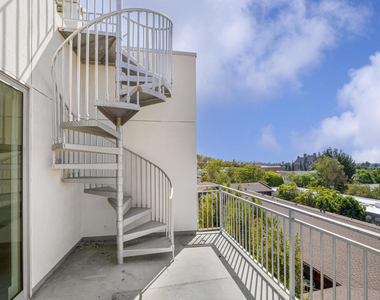 1345 Havenhurst - Photo Thumbnail 13