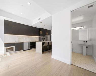 1345 Havenhurst - Photo Thumbnail 12