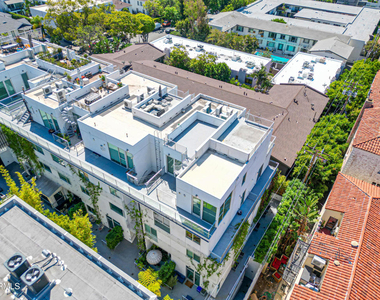 1345 Havenhurst - Photo Thumbnail 1