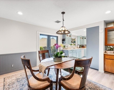 509 W Duarte Road - Photo Thumbnail 6