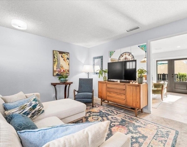 509 W Duarte Road - Photo Thumbnail 4