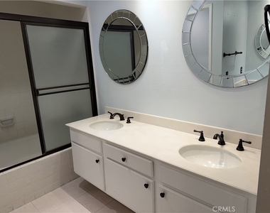 280 Cagney - Photo Thumbnail 13