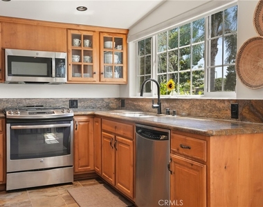 142 Liberty - Photo Thumbnail 15