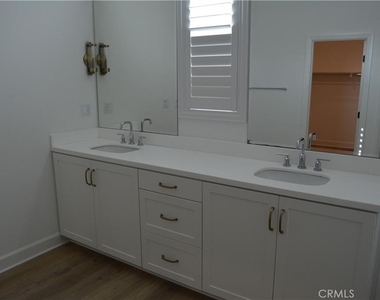 127 Medano Street - Photo Thumbnail 21