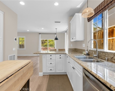 9 Fieldhouse - Photo Thumbnail 6