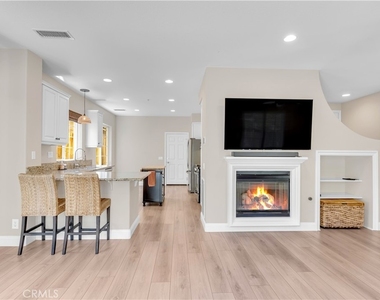 9 Fieldhouse - Photo Thumbnail 3
