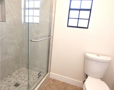 2383 Carlton Place - Photo Thumbnail 32