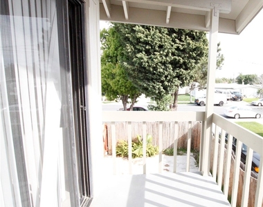 2383 Carlton Place - Photo Thumbnail 8