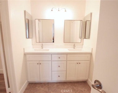 2383 Carlton Place - Photo Thumbnail 31