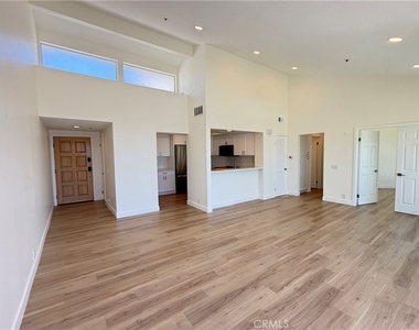 230 Lille Lane - Photo Thumbnail 4