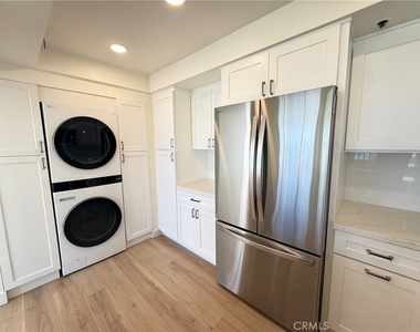 230 Lille Lane - Photo Thumbnail 6