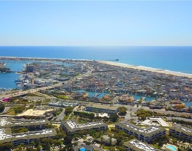 230 Lille Lane - Photo Thumbnail 19