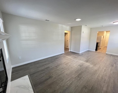 1624 Grandon Avenue - Photo Thumbnail 5