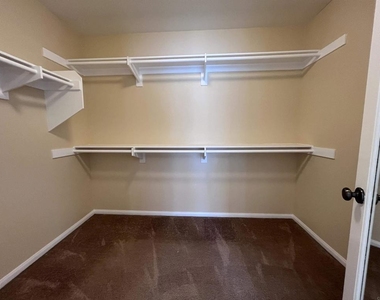 6079 Paseo Pradera - Photo Thumbnail 15