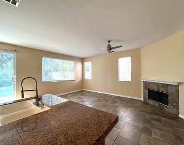 6079 Paseo Pradera - Photo Thumbnail 8