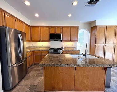 6079 Paseo Pradera - Photo Thumbnail 4