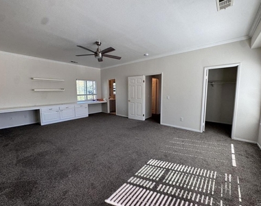 29714 Canyon Wash Court - Photo Thumbnail 14