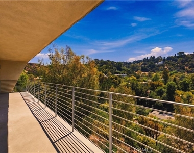 3858 Alta Mesa - Photo Thumbnail 11