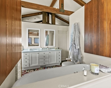 345 Emerald Bay - Photo Thumbnail 27