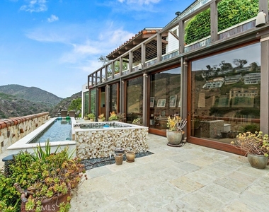 345 Emerald Bay - Photo Thumbnail 58