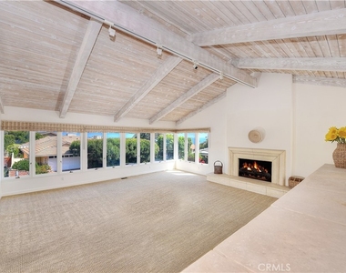 906 Emerald Bay - Photo Thumbnail 4