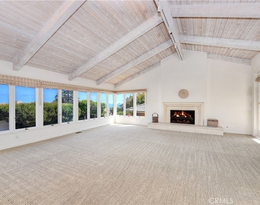 906 Emerald Bay - Photo Thumbnail 2