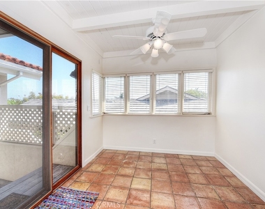 906 Emerald Bay - Photo Thumbnail 10