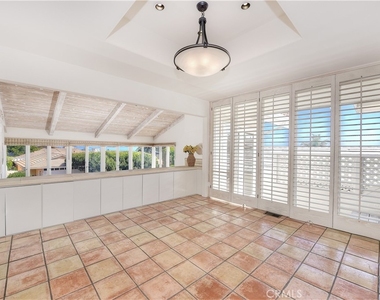 906 Emerald Bay - Photo Thumbnail 6