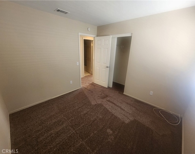 13272 Berkeley Lane - Photo Thumbnail 16