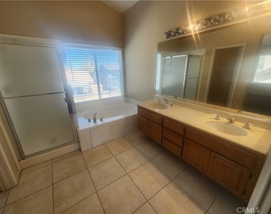 13272 Berkeley Lane - Photo Thumbnail 19