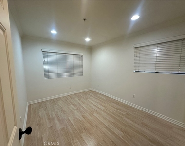 9356 19th Street - Photo Thumbnail 15