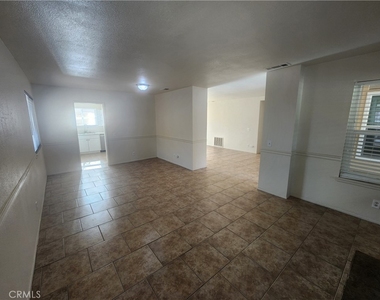 15071 Arlette Drive - Photo Thumbnail 4