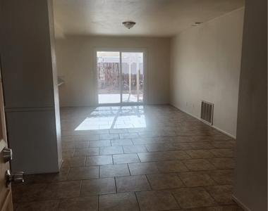 15071 Arlette Drive - Photo Thumbnail 2