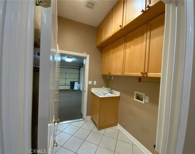 810 Clear Springs Drive - Photo Thumbnail 18