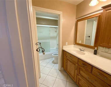 810 Clear Springs Drive - Photo Thumbnail 14