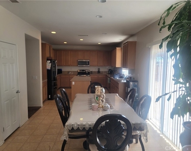 13973 Camino Lindo Street - Photo Thumbnail 7